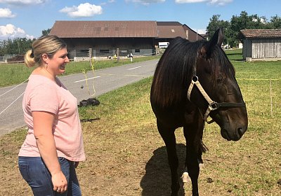 Uri Stall Happy TG IMG 1182