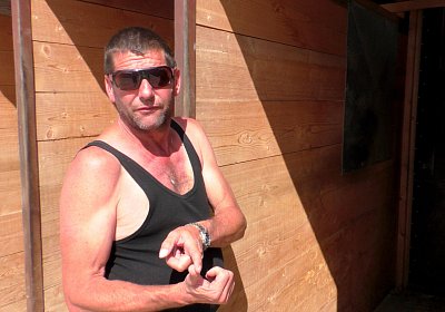 Uri Stall Happy TG S3080110