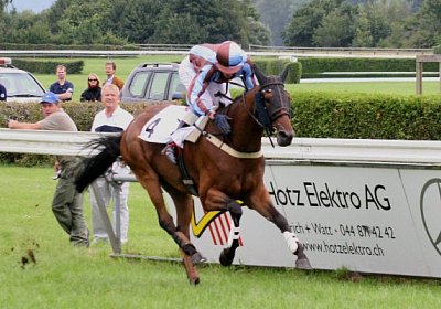 cm rayyan IMG 0162ad 600x400.j...