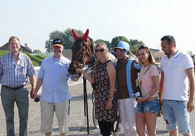 mb P2820474 Semola GK