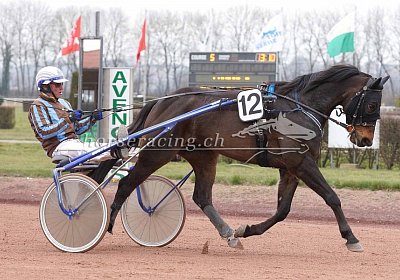 scs 180326 096 Global-Spotify