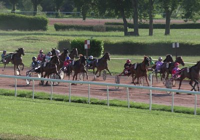 Av 22juni2020 Rebus S4310030