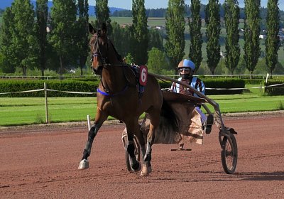 23 05 21 K S4970020 Ina