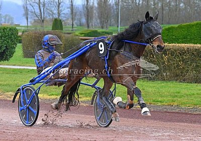 2023 03 25 Av C uw 01 04 ina fighter